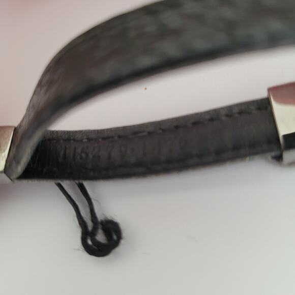 Authentic GUCCI Cell Phone Key Charm Strap Lanyard Leather Black Leathe Designer - Picture 5 of 6